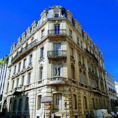 Haussmann Apartment